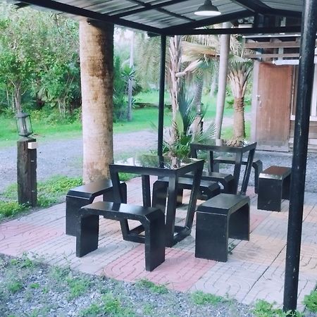 Lopburi Palm Resort Lop Buri Exterior foto