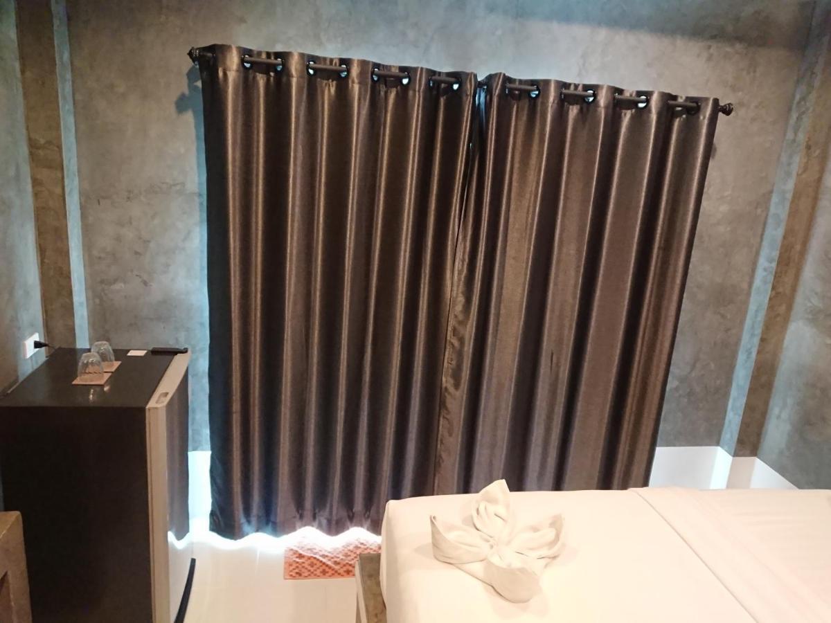 Lopburi Palm Resort Lop Buri Exterior foto