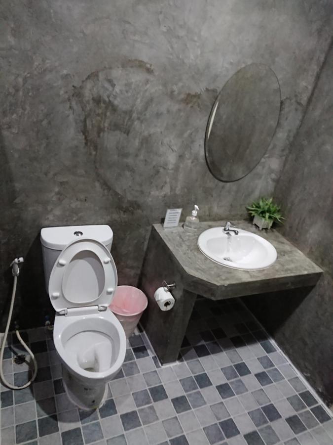 Lopburi Palm Resort Lop Buri Exterior foto