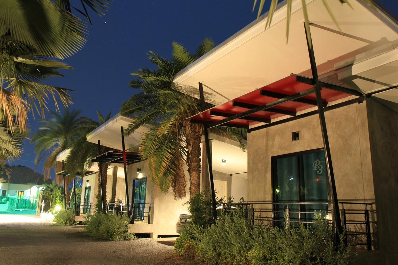 Lopburi Palm Resort Lop Buri Exterior foto