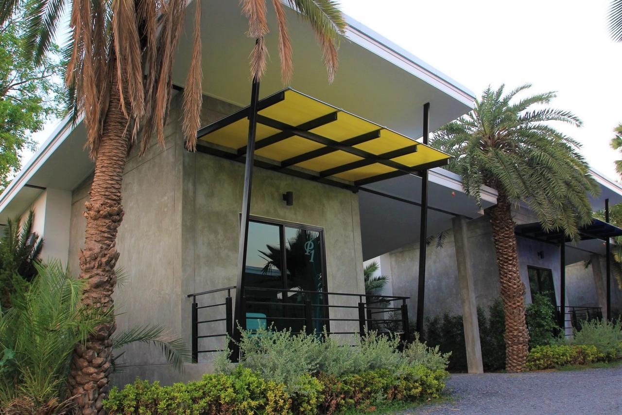 Lopburi Palm Resort Lop Buri Exterior foto