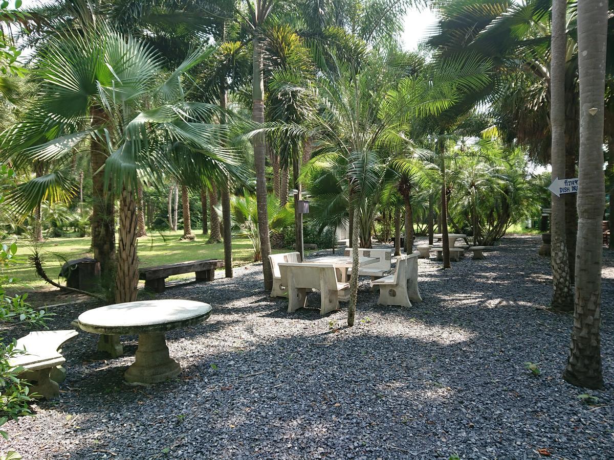 Lopburi Palm Resort Lop Buri Exterior foto