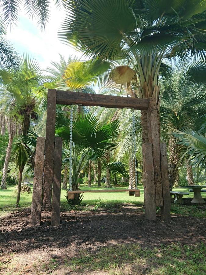 Lopburi Palm Resort Lop Buri Exterior foto