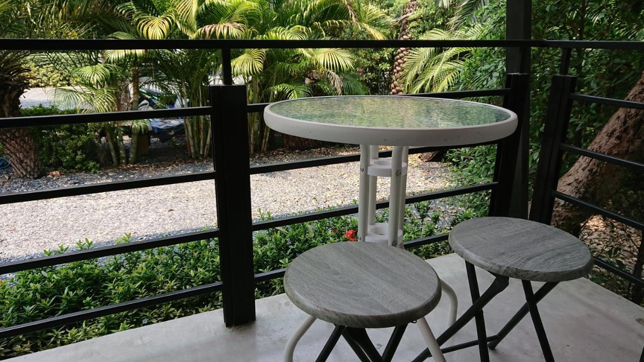 Lopburi Palm Resort Lop Buri Exterior foto